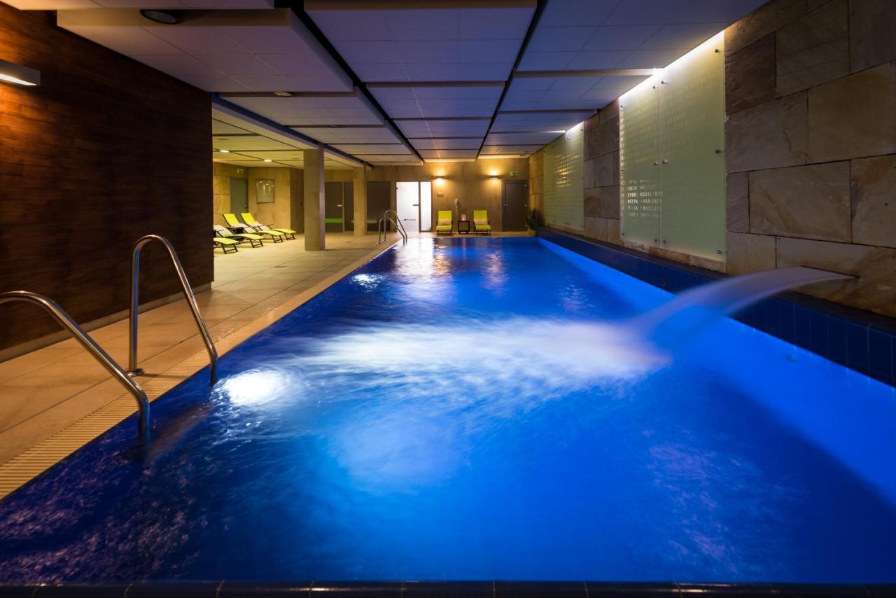 Kuřim Hotel Kaskada מראה חיצוני תמונה