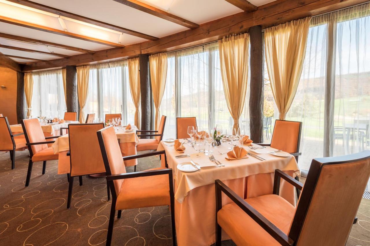 Kuřim Hotel Kaskada מראה חיצוני תמונה